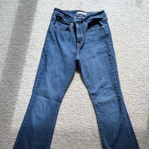 Levi's Women's 725 High Rise Bootcut Jeans, Dark Blue - size 27